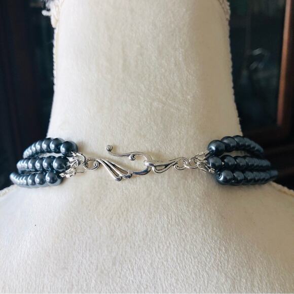 Handcrafted repurpose medieval look gem Czech glass Pearl toggle clasp necklace - Picture 7 of 9